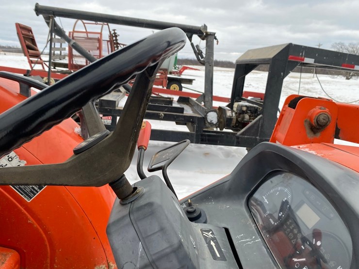 kubota-m7040-image-25