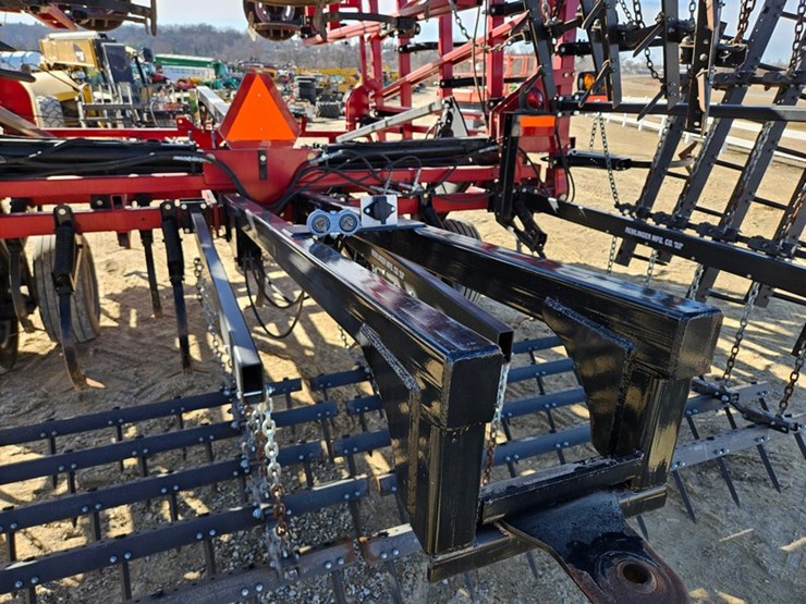 case-ih-200-image-24