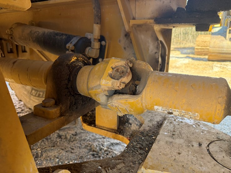 2012-caterpillar-950k-image-43