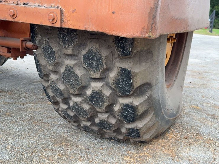 minneapolis-moline-g705-image-47