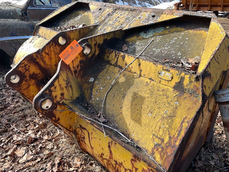 #13029-•-bucket-attachment-image-5