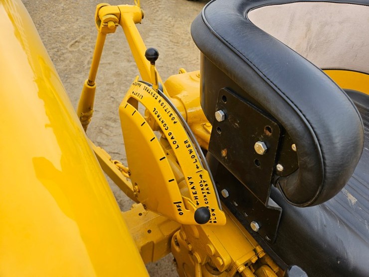 #47-•-international-2506-tractor-image-42