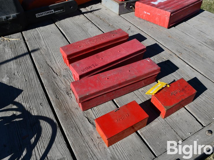 lot-of-safety-support-image-9