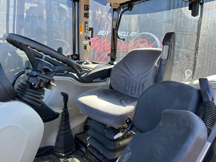 2023-massey-ferguson-5711-image-19