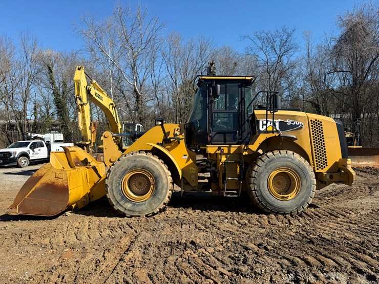 2012-caterpillar-950k-image-2