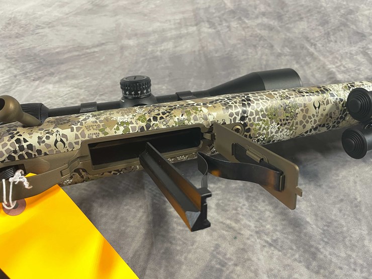 #1244-•-weatherby-vanguard-6.5---.300-wby-mag,-bolt-action-rifle,-sn:-vb351931-(neenah,-wi)-image-23