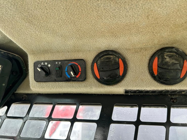 2022-bobcat-t66-image-22