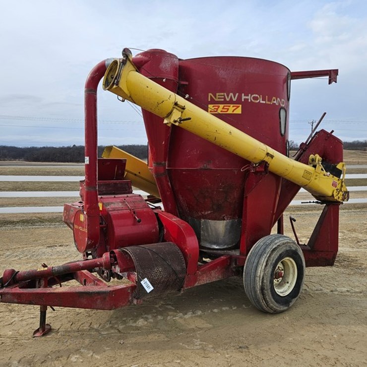 357 NEW HOLLAND 357