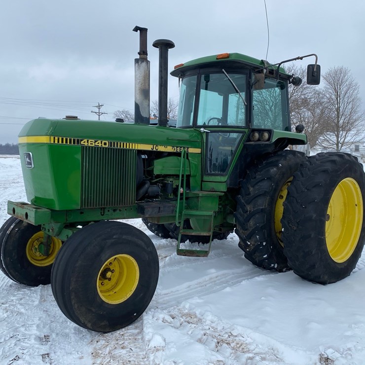 JOHN DEERE 4640