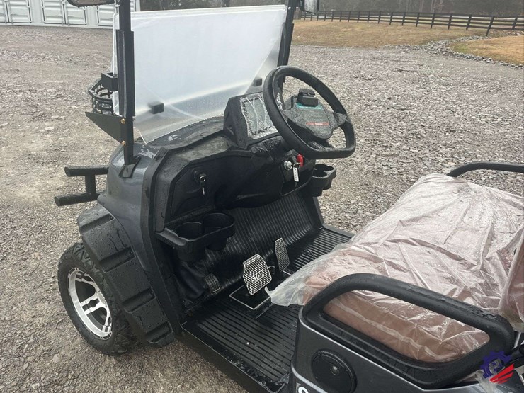 unused-2025-sdlanch-sdlgc80-golf-cart-image-16