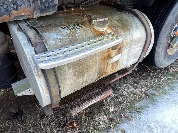 #13013-•-1977-ford-dump-truck-(has-wi-title)-image-23