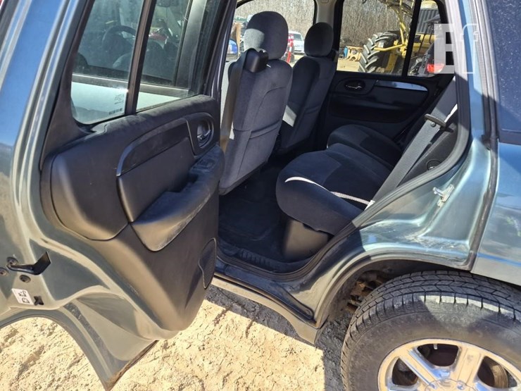 2009-gmc-envoy-sle-image-13