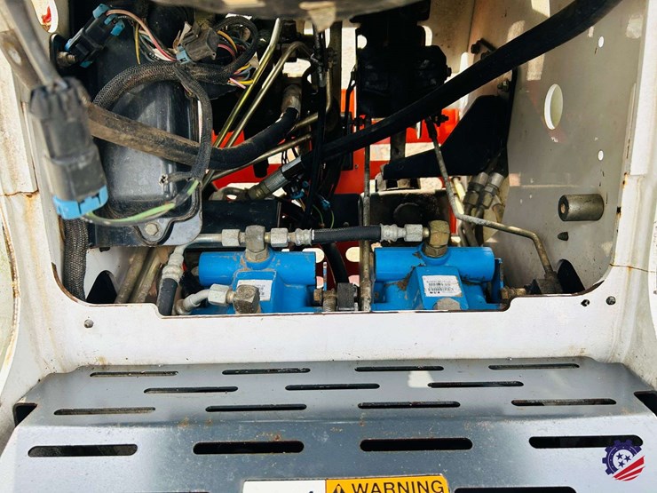 2008-bobcat-mt52-image-18