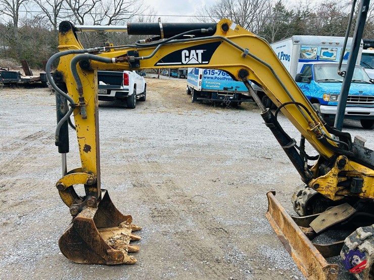 2002-caterpillar-301.5-image-21