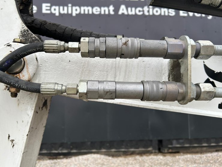 2021-bobcat-e26-image-10