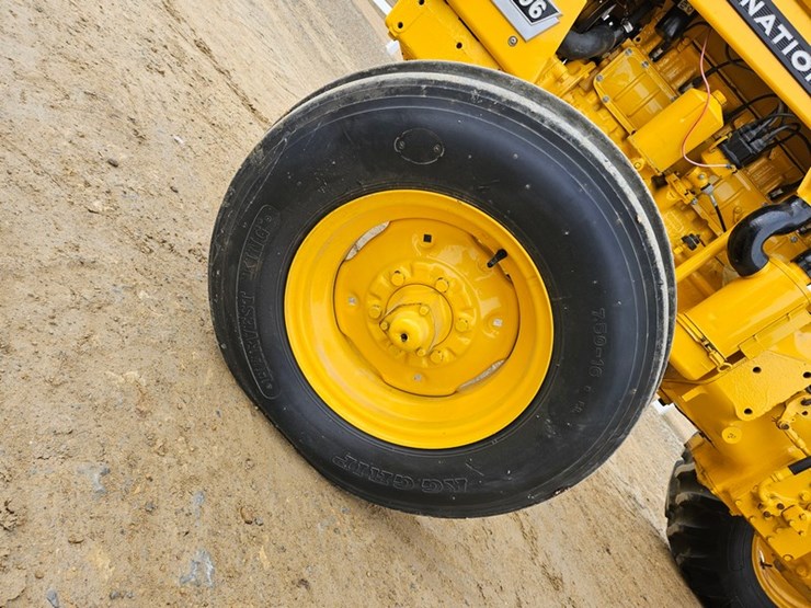 #47-•-international-2506-tractor-image-37