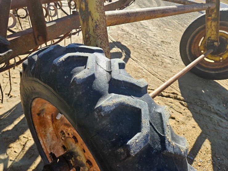 new-holland-55-image-16