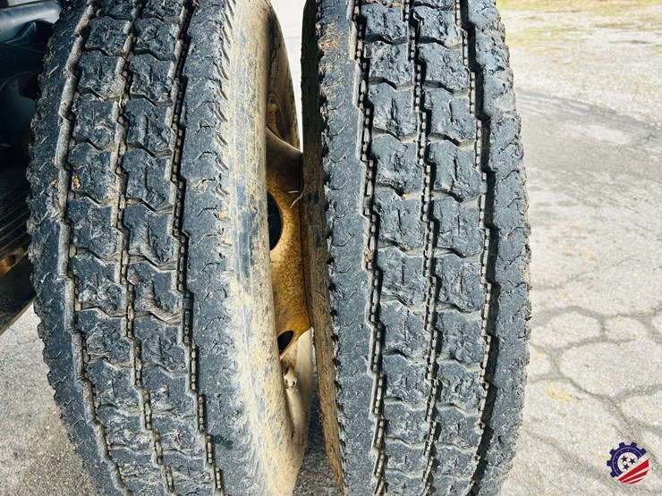 2012-international-durastar-4300-image-12