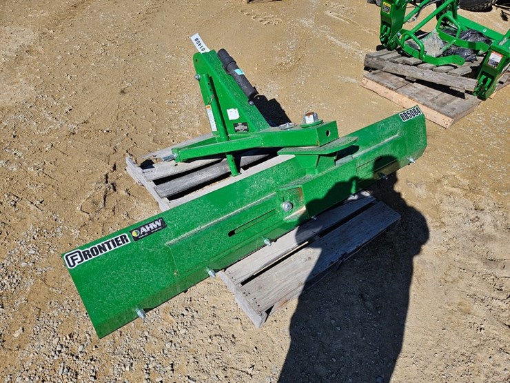 john-deere-7-image-3