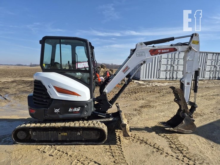bobcat-e35r2-image-3