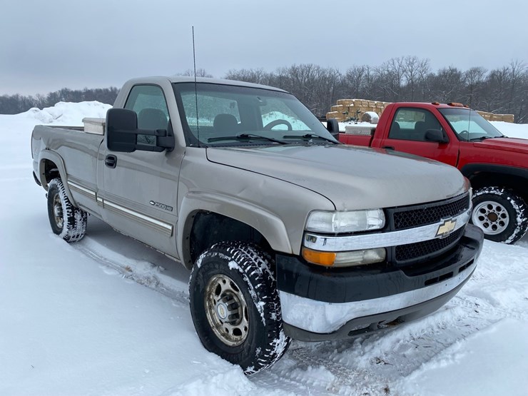 2001-chevrolet-pickup-image-3