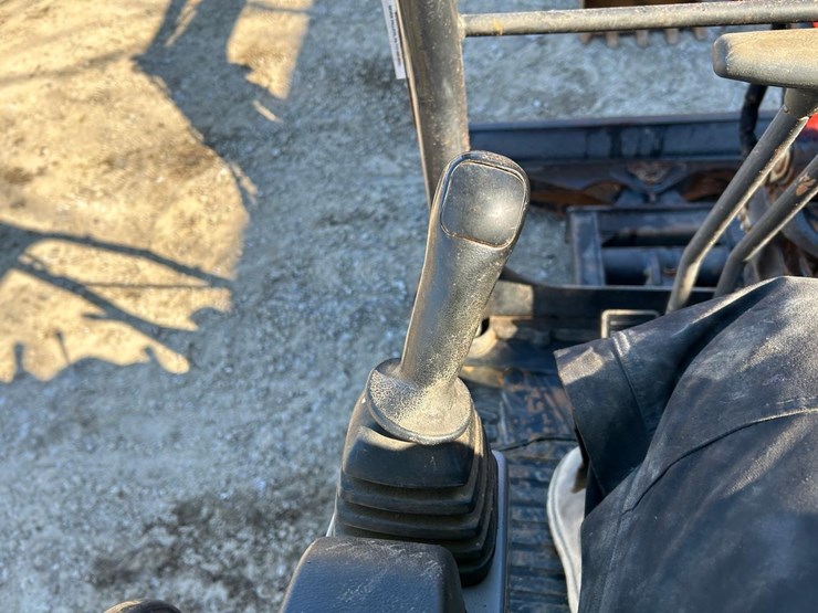 2020-kubota-kx033-4-image-26