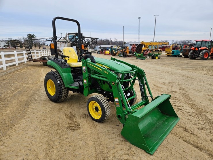2025-john-deere-2038r-image-7