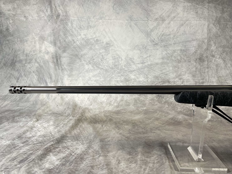 #1223-•-weatherby-mark-v,-300-wby-mag-bolt-action-rifle,-sn:-sb063473-(neenah,-wi)-image-10