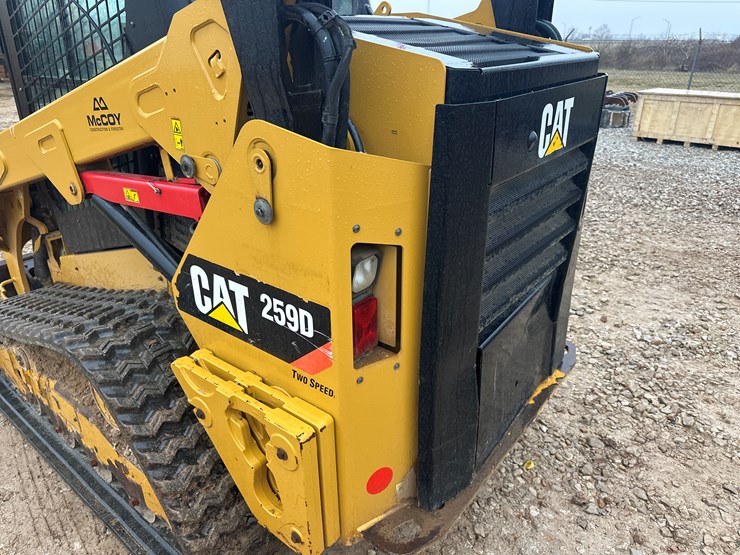 2017-caterpillar-259d-image-17