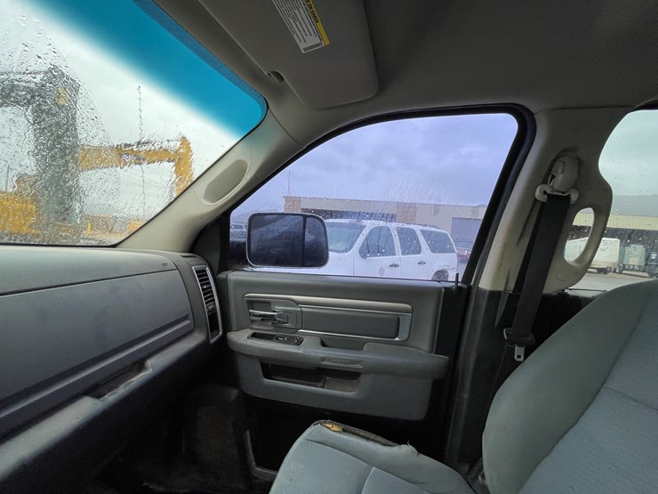 2014-dodge-2500-image-94