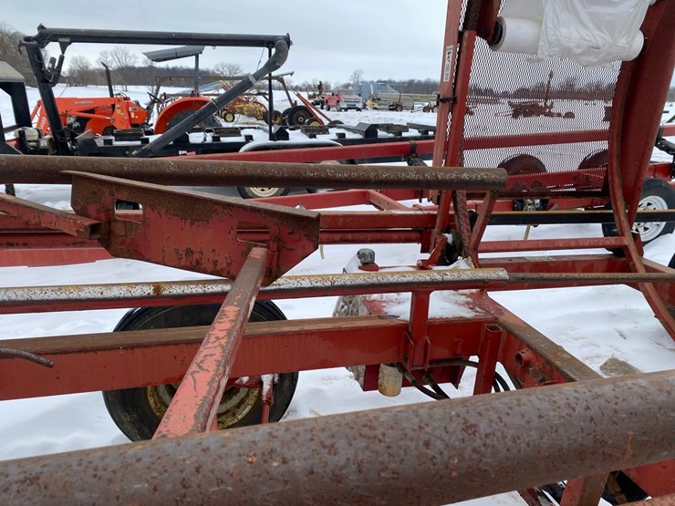 h&s-bale-wrapper-image-11