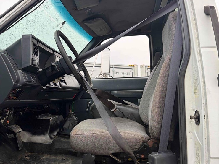 1998-chevrolet-t7500-image-10