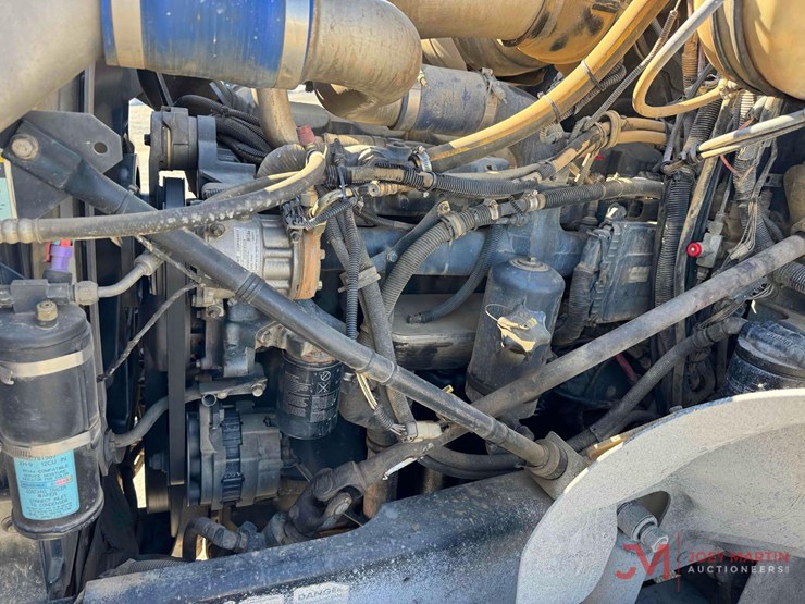 2005-mack-granite-cv713-image-23