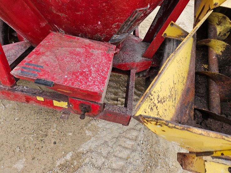 357-new-holland-357-image-26