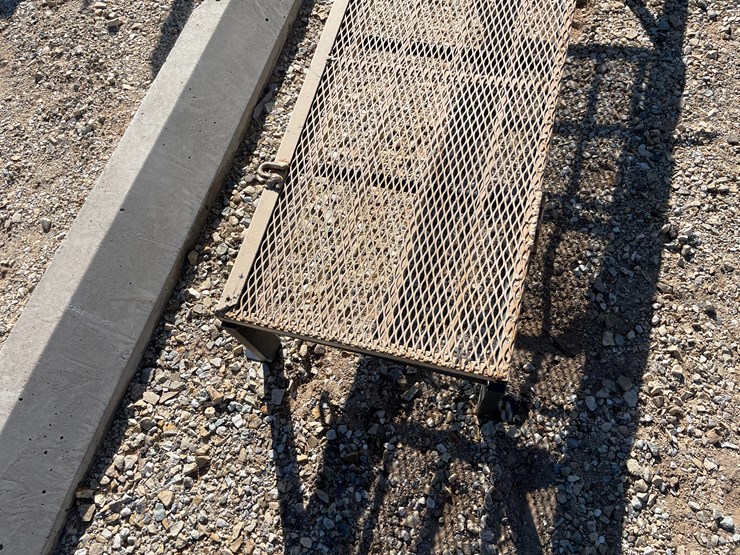 #1747-•-heavy-duty-roof-access-ladder-image-9