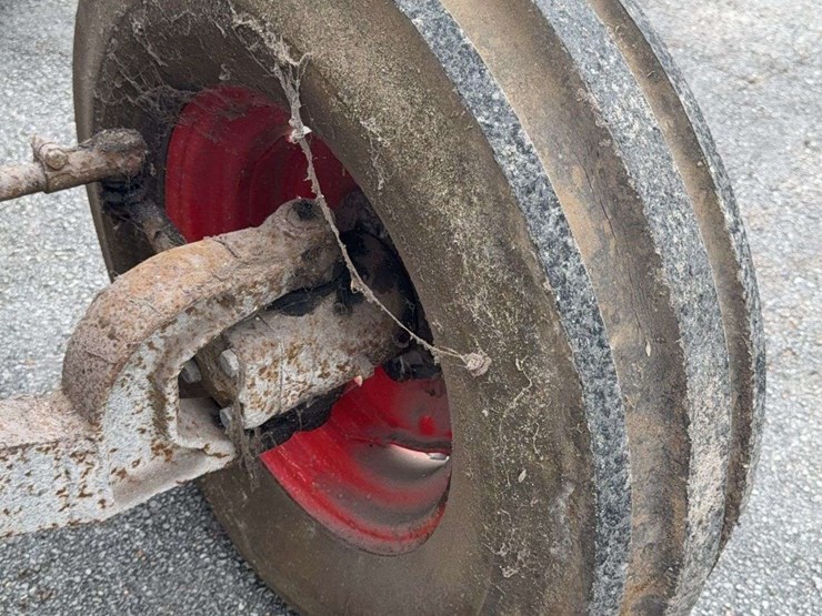 massey-ferguson-98-image-34