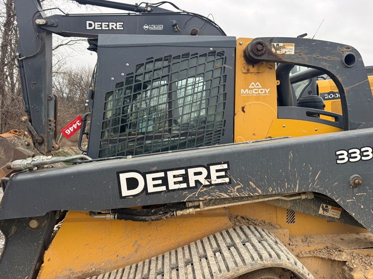 2015-deere-333e-image-14