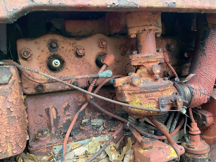 minneapolis-moline-zau-parts-tractor-image-9