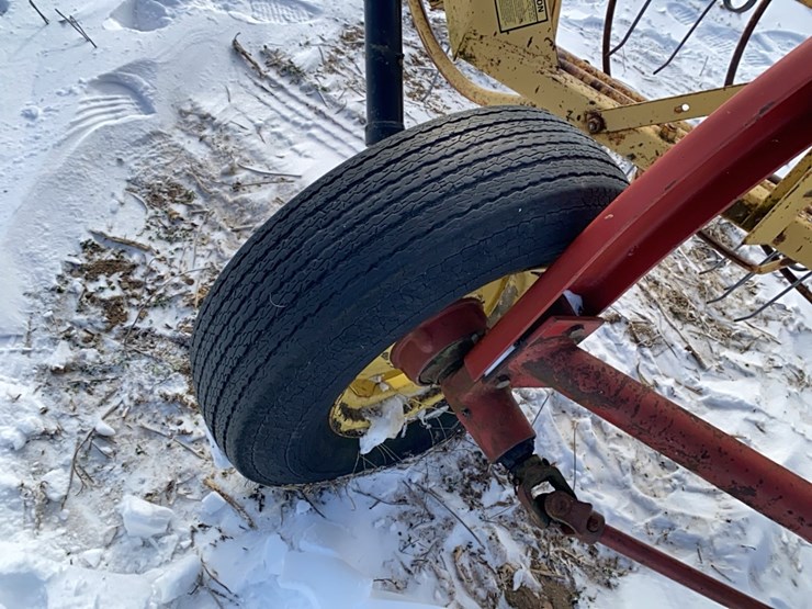 new-holland-258-image-21