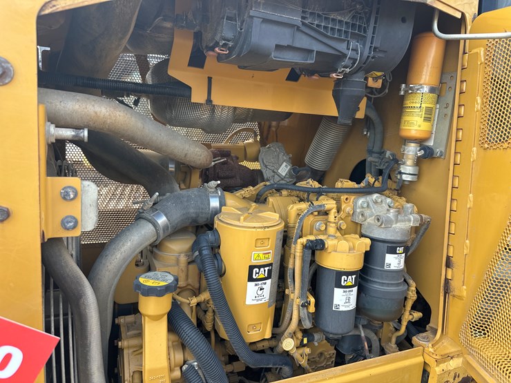 caterpillar-d5k-image-32