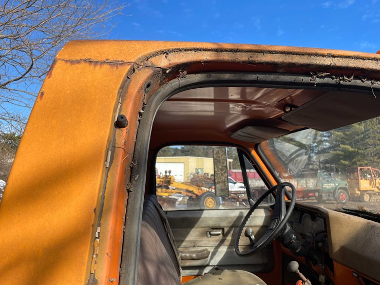 #13018-•-1974-gmc-6500-tractor-(has-wi-title)-image-76