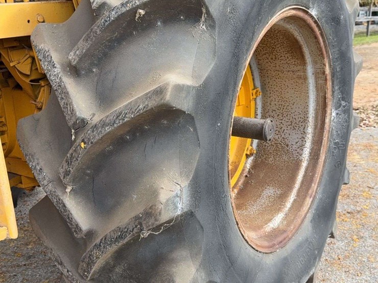 minneapolis-moline-g1000-image-45