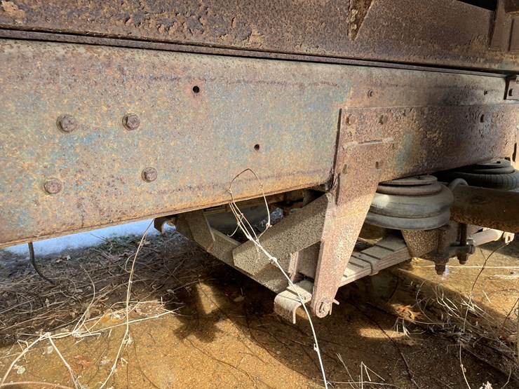 #13014-•-1976-ford-dump-truck-(has-wi-title)-image-39