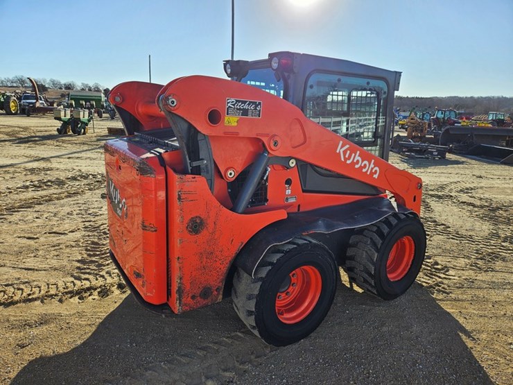 2022-kubota-ssv75-image-5