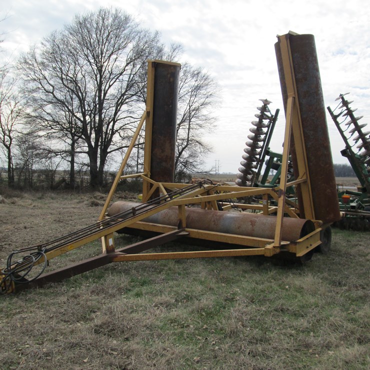 #27332 • Brandt BR38F 38' Smooth Roller 180