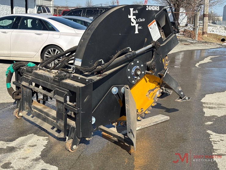 erskine-24hdrs-heavy-duty-rock-saw-skid-steer-attachment-image-2