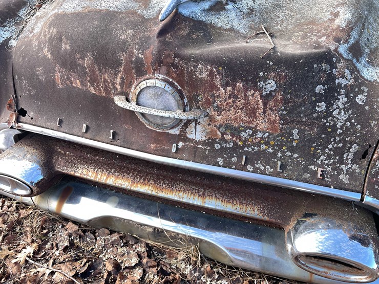 #13026-•-(1)-vintage-truck-and-(2)-vintage-cars-(no-title)-image-77