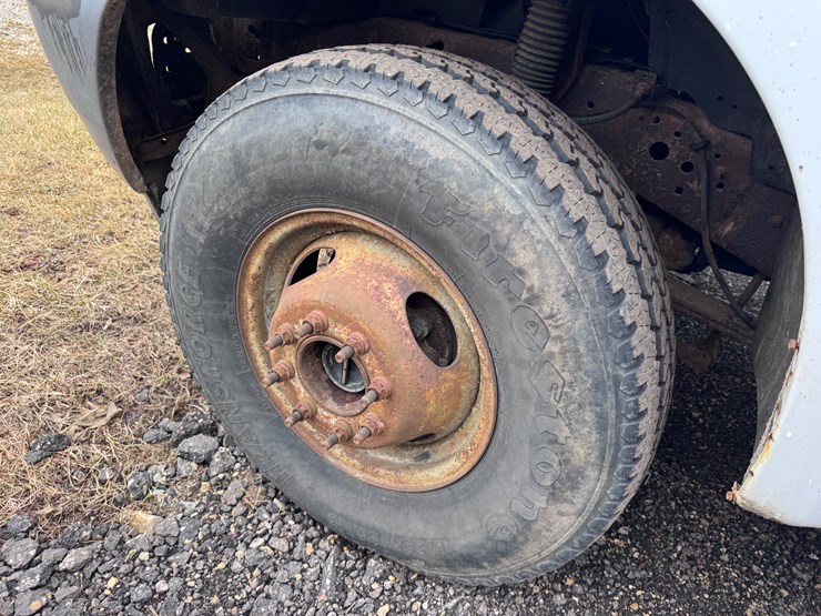 2003-ford-f350-xl-image-10