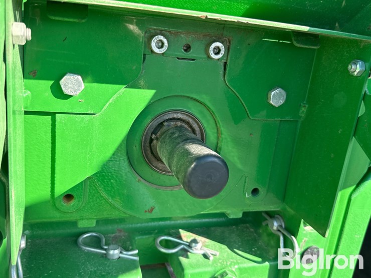 2024-john-deere-6130m-image-12