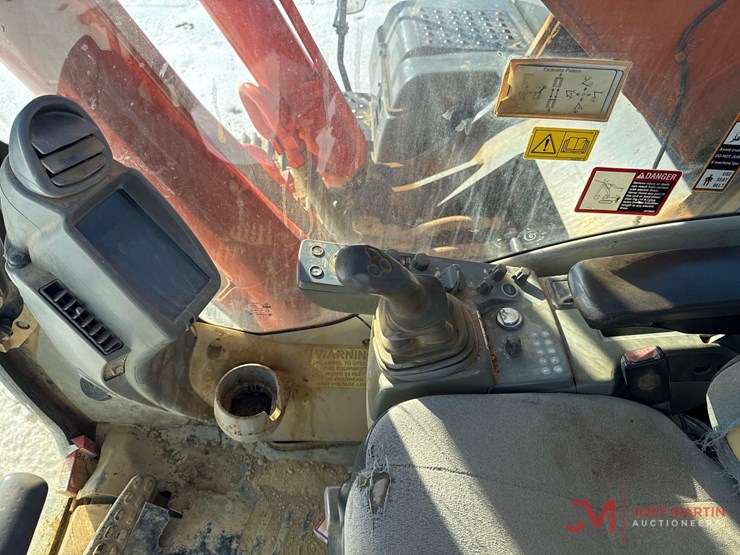 hitachi-zx350-lc-5n-image-18